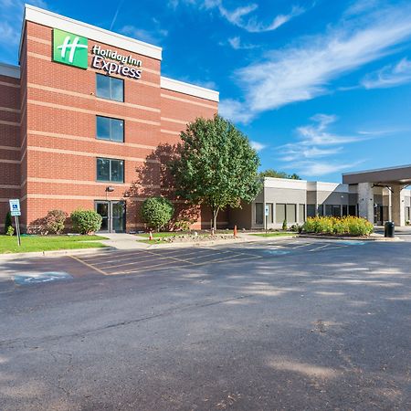 Holiday Inn Express Naperville By Ihg Екстериор снимка