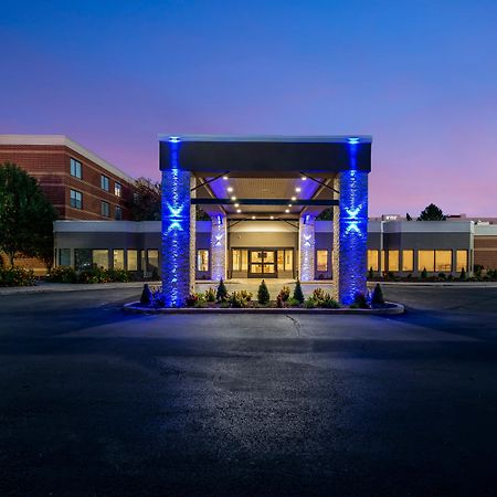 Holiday Inn Express Naperville By Ihg Екстериор снимка