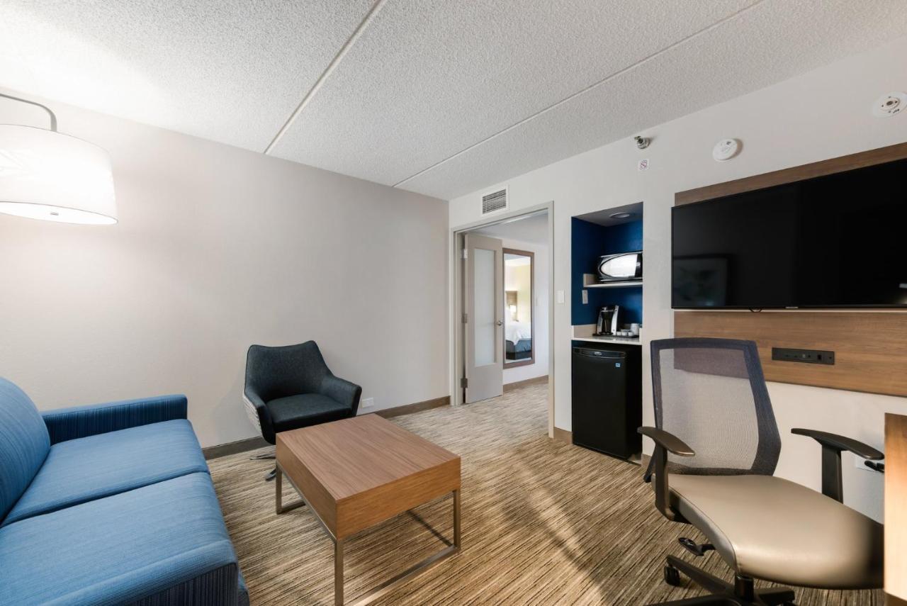 Holiday Inn Express Naperville By Ihg Екстериор снимка