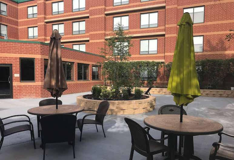 Holiday Inn Express Naperville By Ihg Екстериор снимка